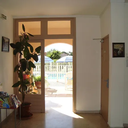 De La Poste 2*